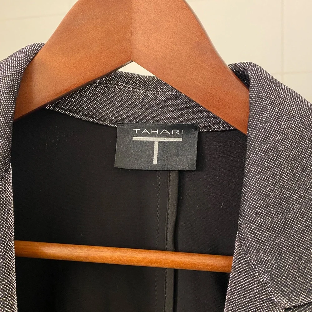 Tahari Metallic Silver Women's Blazer - Picture 3 of 6